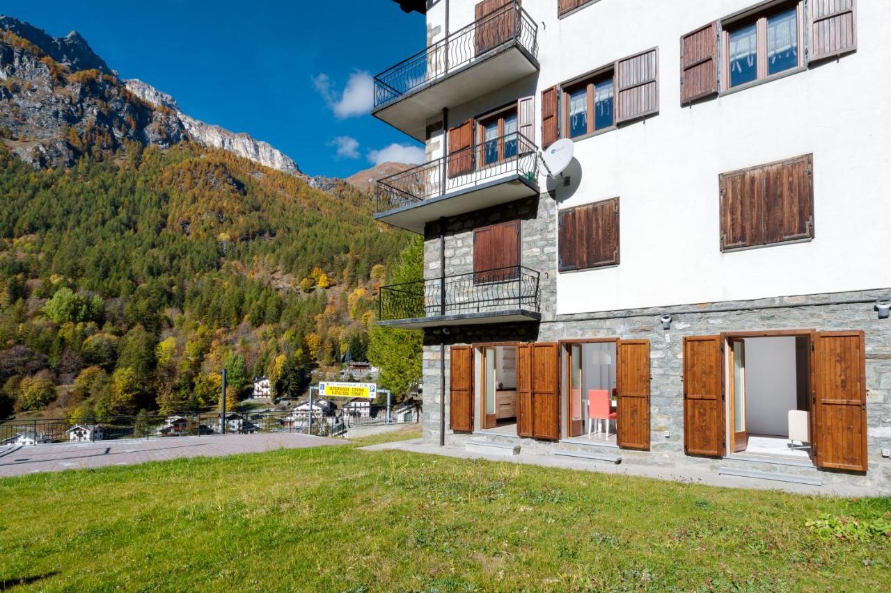 Hellochalet - Maison Rue De La Neige - Family Ski Holiday Walking Distance Skirun And Gondola Valtournenche Exteriér fotografie